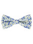gravata borboleta liberty azul com flores brancas jasmim