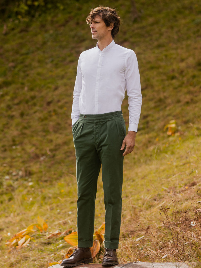 Calças chino de pregas verde-tomilho de cintura alta
