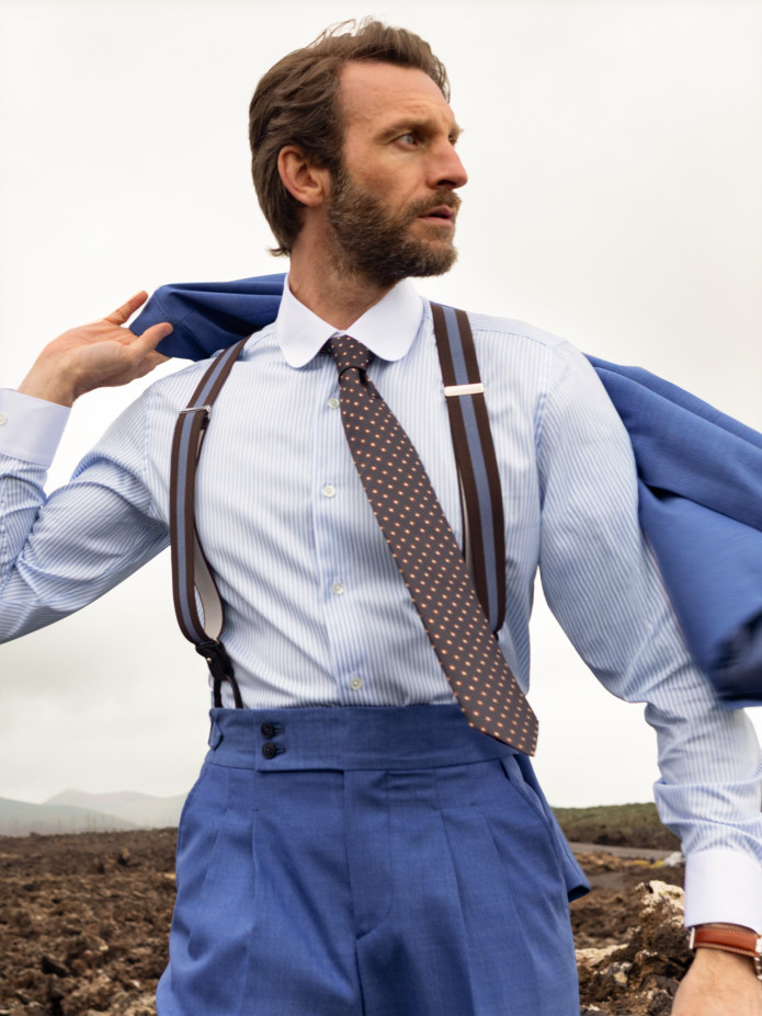 Camisa de colarinho redondo às riscas azul-céu