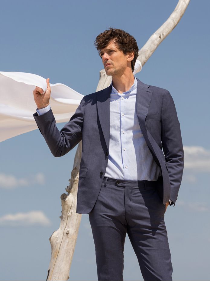 Camisa de gola Mao em linho azul-céu