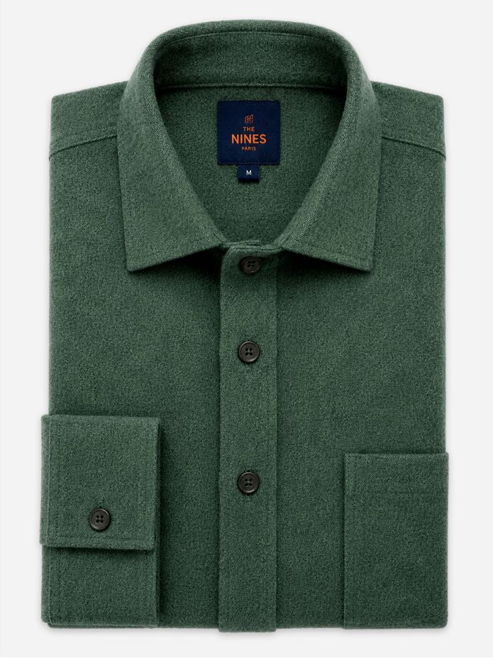 Camisa verde em flanela grossa colarinho italiano