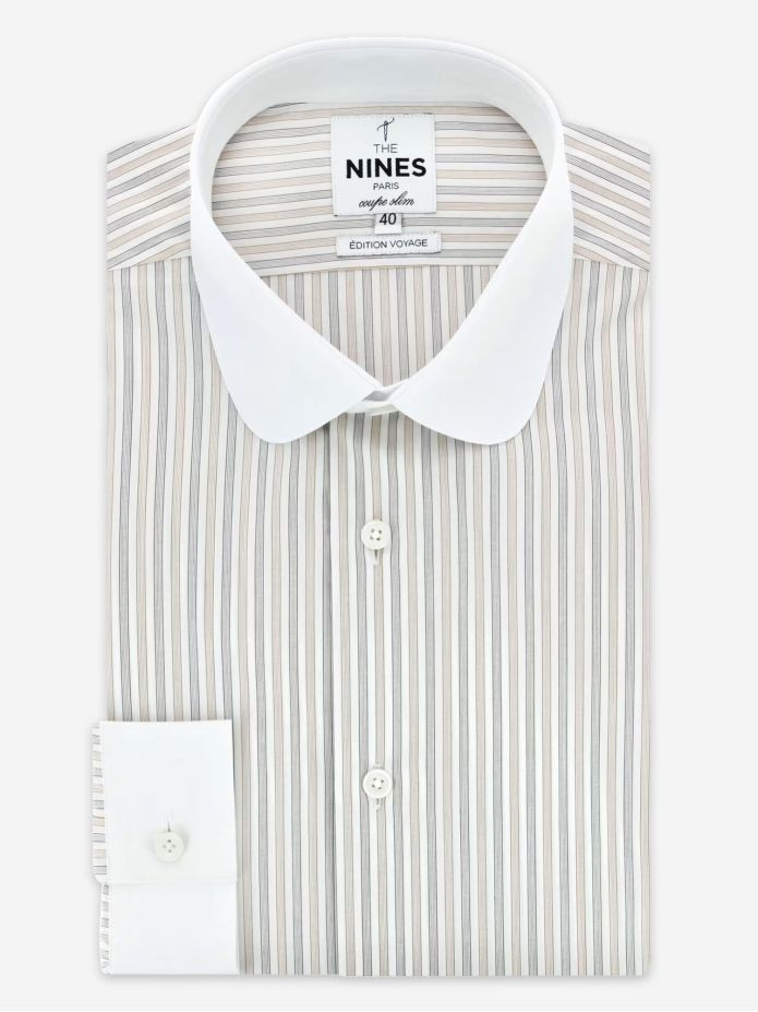 Camisa de gola redonda anti-vincos com riscas castanhas