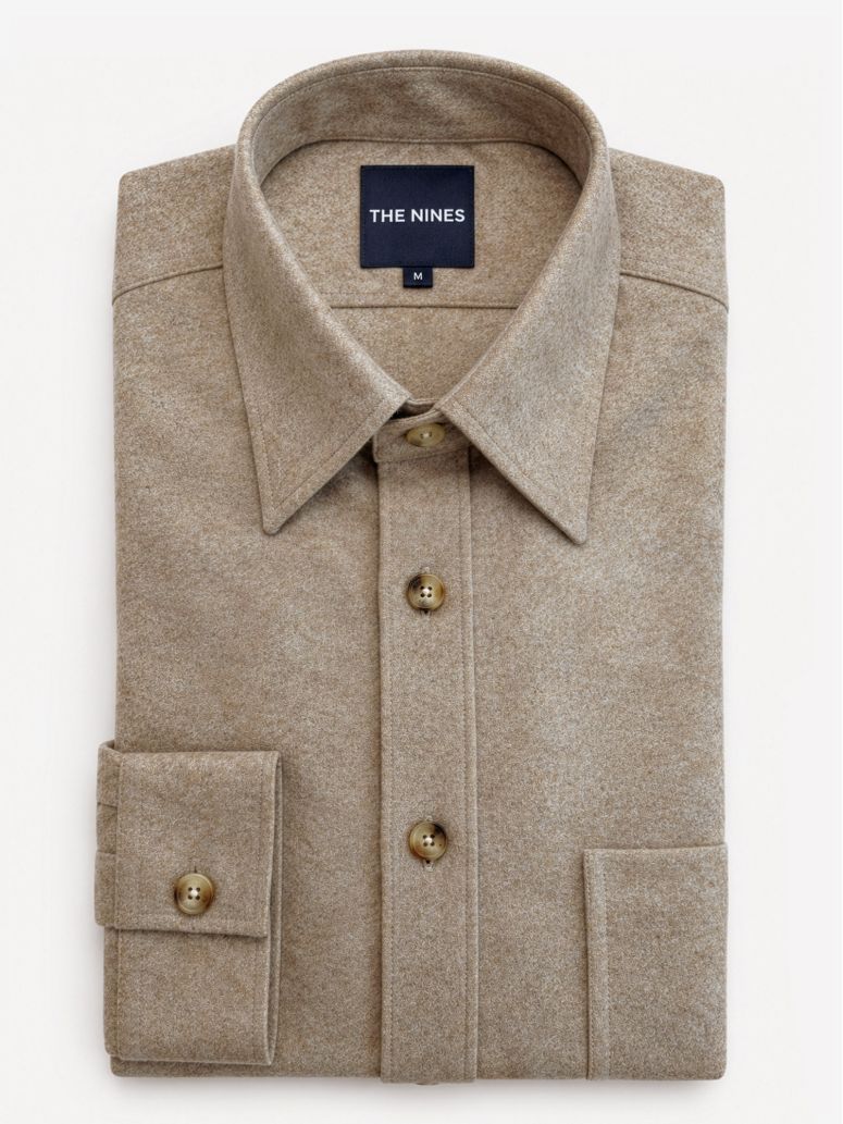 Camisa colarinho francês em flanela bege