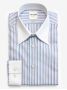 Camisa de colarinho francês engomada com riscas azul-celeste e violeta