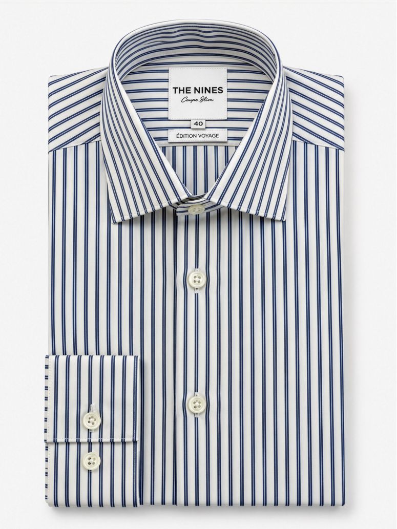 Camisa de colarinho italiano engomada com riscas azul-marinho