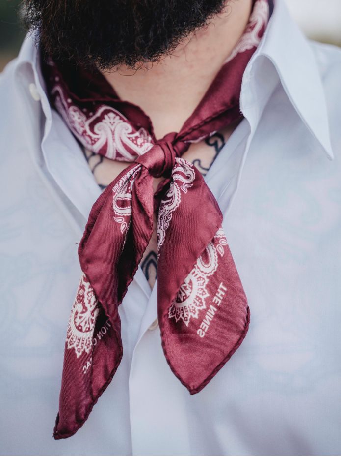 Bandana bordeaux com padrão paisley LISBURN