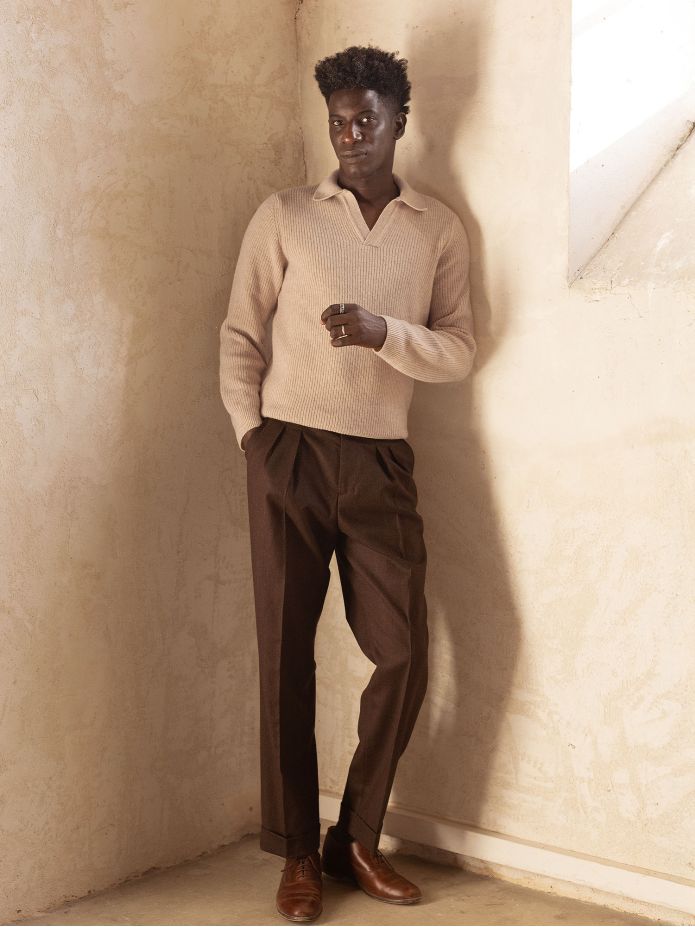 Camisola de malha inglesa bege com gola polo Finn