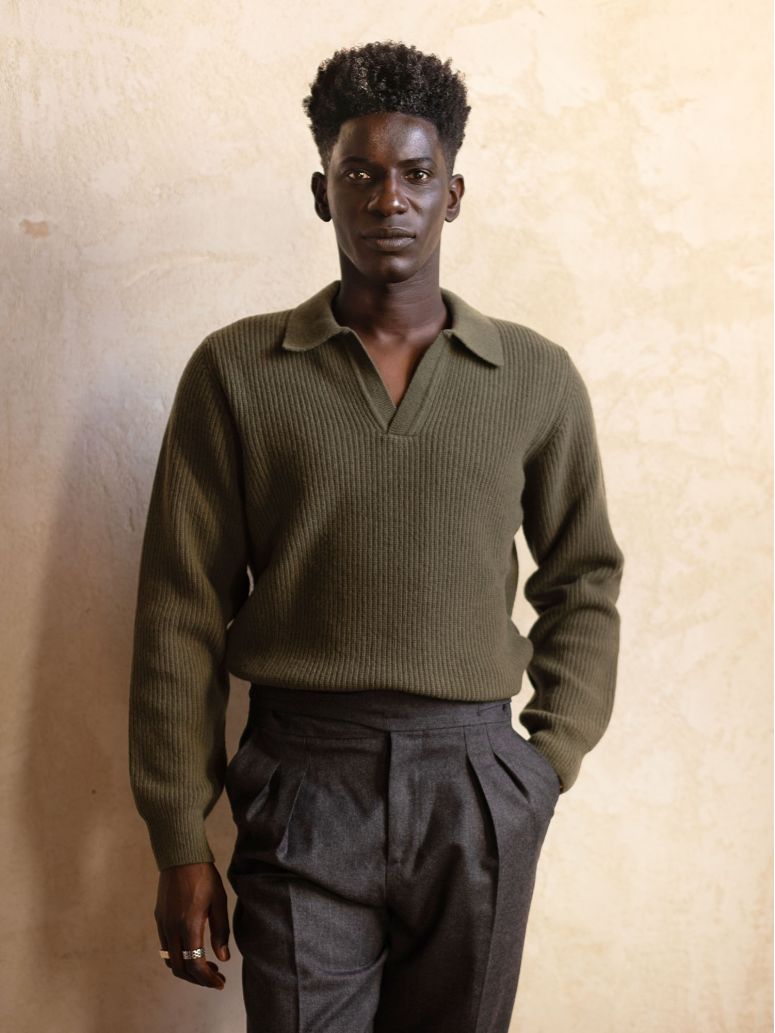 Camisola de malha verde com gola polo Finn