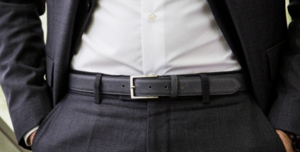 O cinto de couro para Homem: um acessorio indispensavel